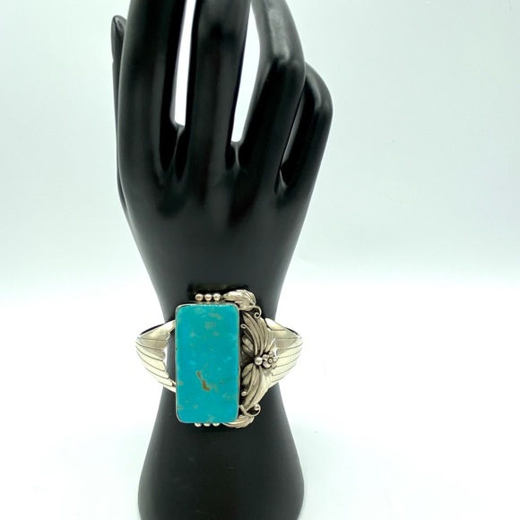 Jewelry - Turquoise cuff bracelet set in sterling silver